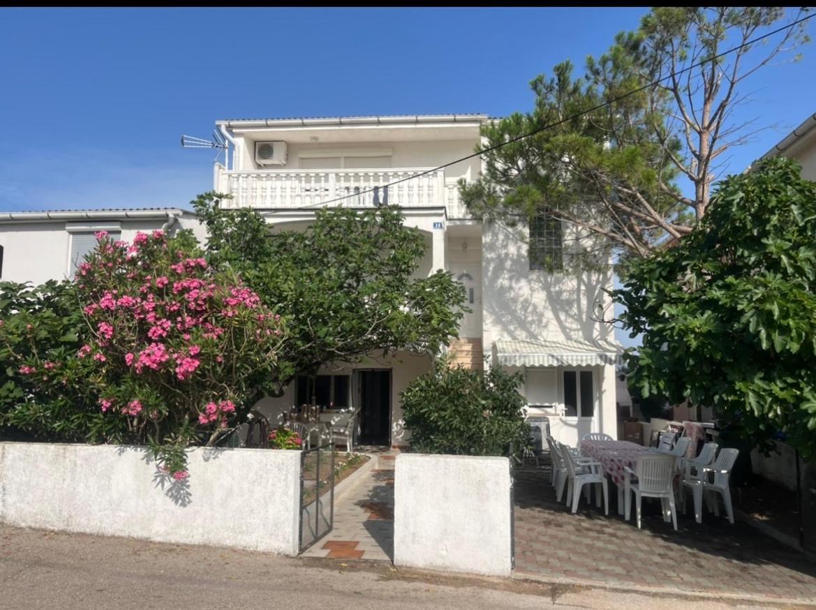 Apartments B&B Povljana Dış mekan fotoğraf