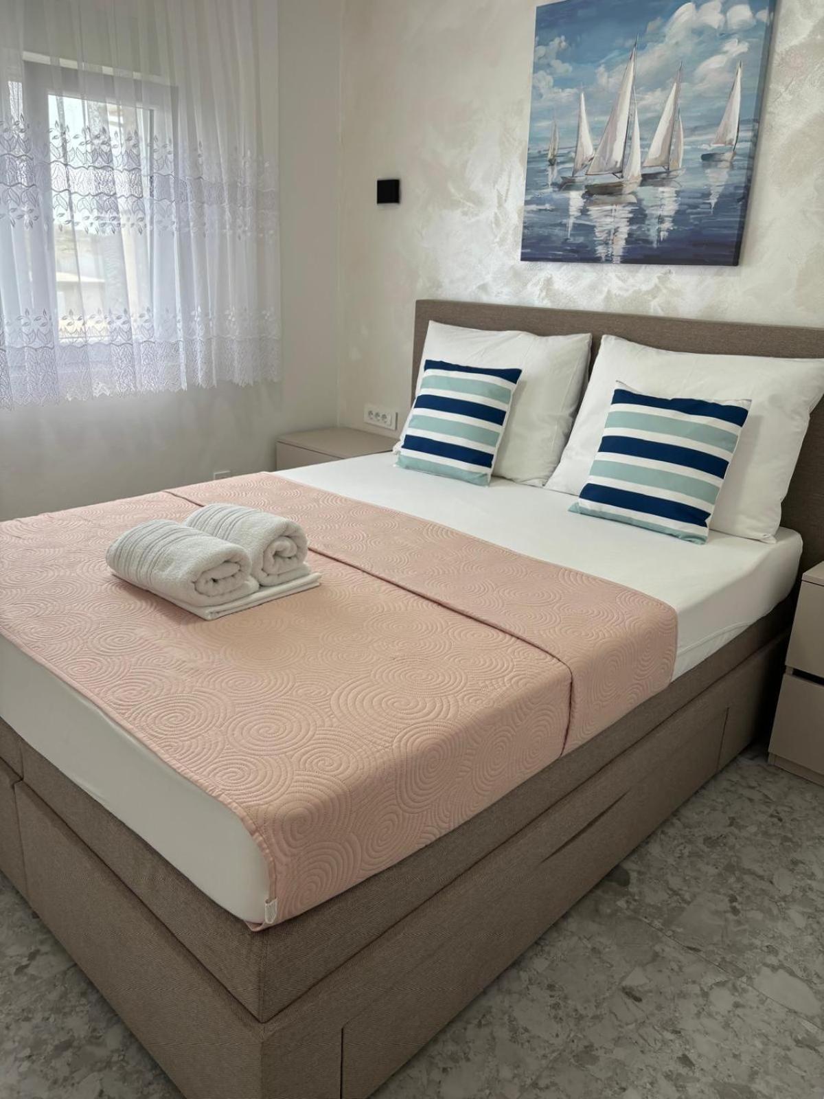 Apartments B&B Povljana Dış mekan fotoğraf